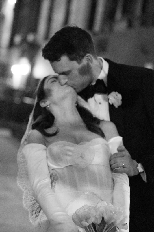 A Holiday Wedding for Gillian  and Evan 