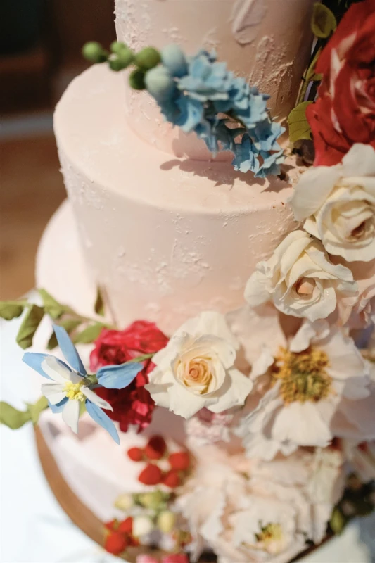 A Barn Wedding for Grace and Alex