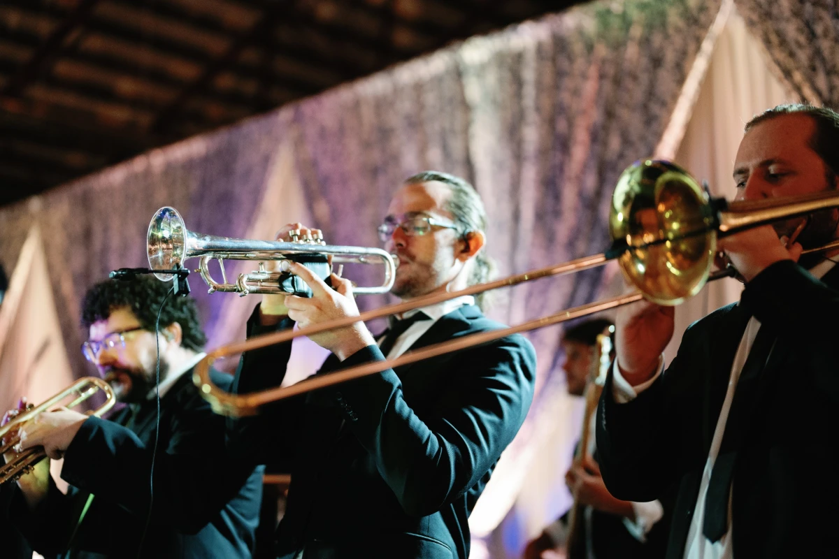 A Barn Wedding for Grace and Alex