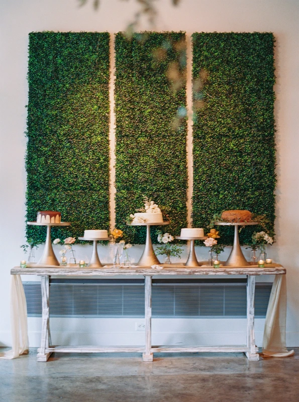 A Rustic Wedding for Hannah and Chris