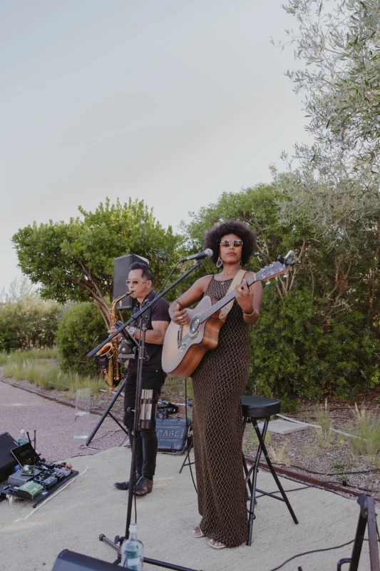 A Charming Wedding for Harry and Anabelle