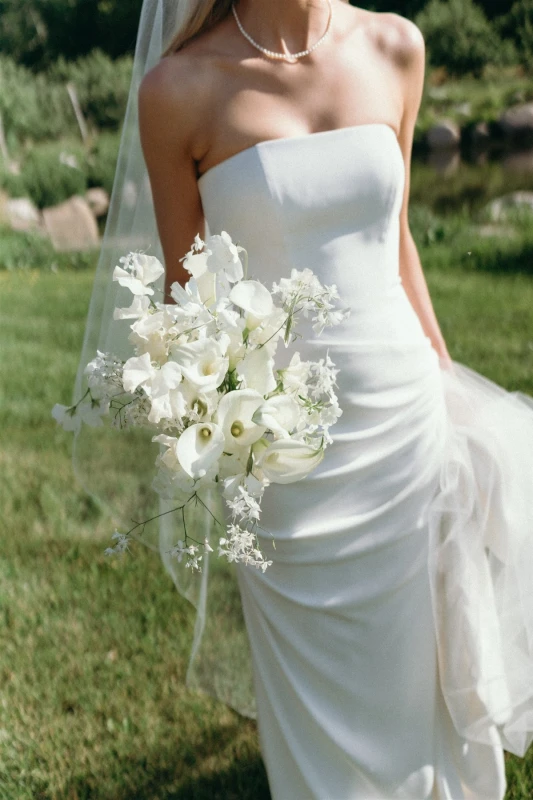 A Wildflower Wedding for Hélène and Alexandre
