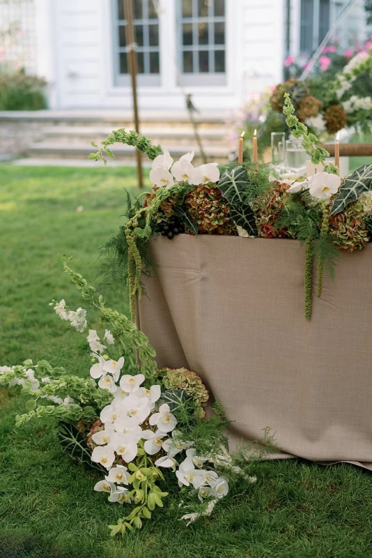 A Verdant Wedding for Hilary and Brewster