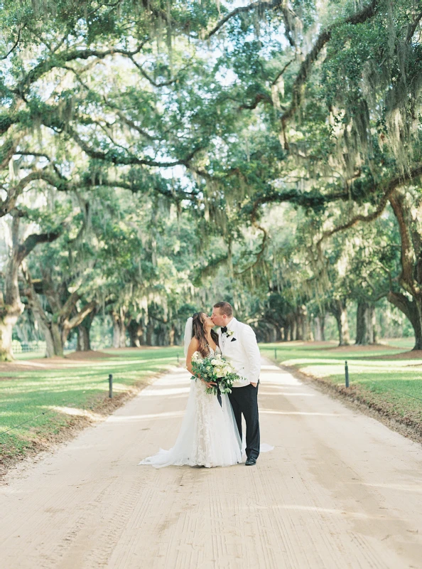 A Classic Wedding for Holly and Patrick