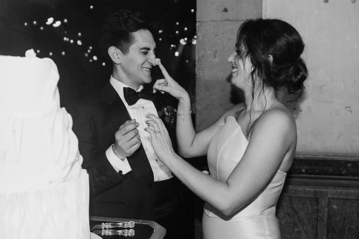 A Festive Wedding for Holly and Emilio