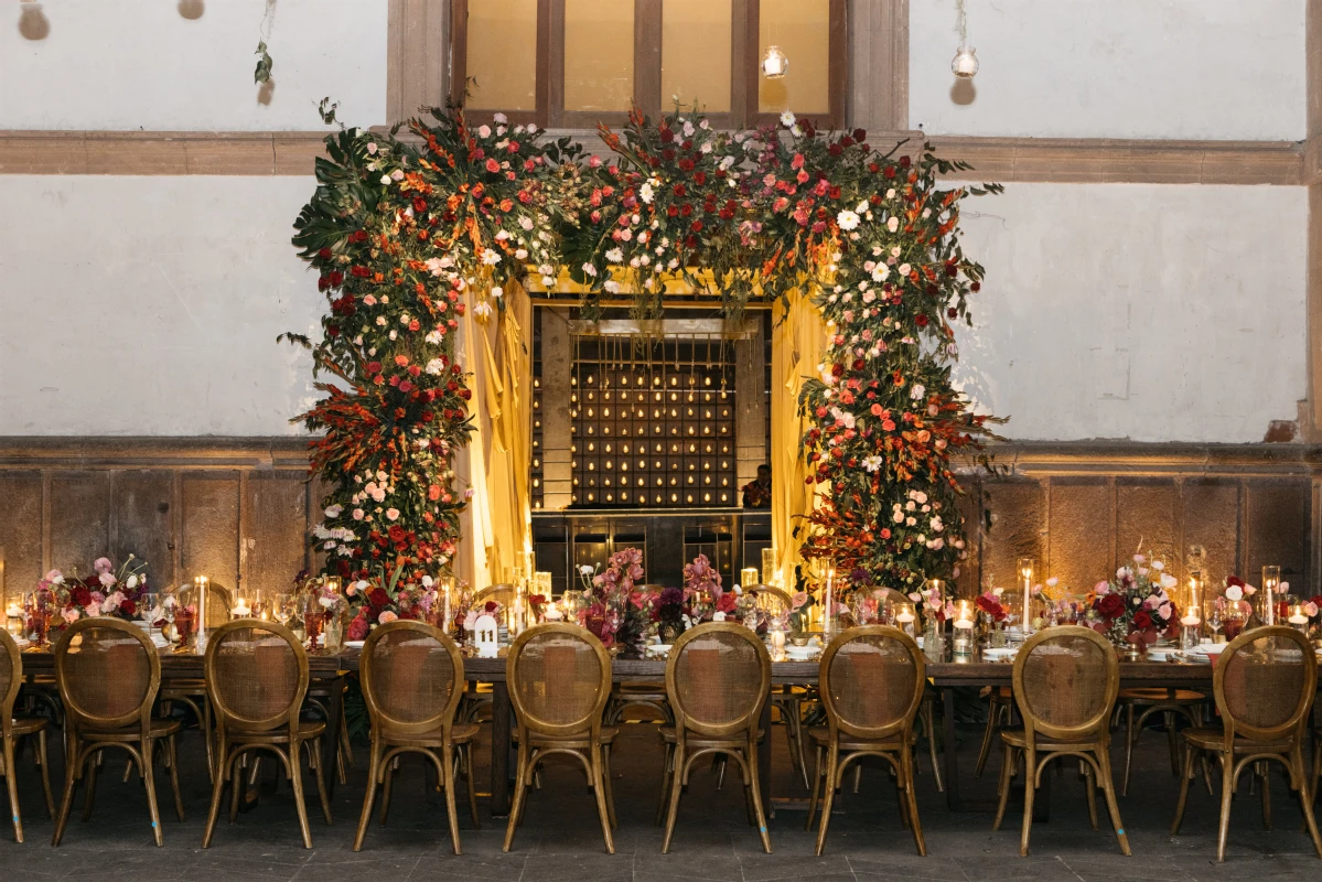 A Festive Wedding for Holly and Emilio