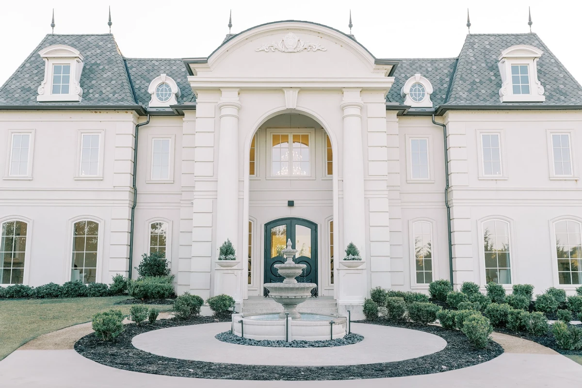 A Pink Wedding for Huyen  and Dean