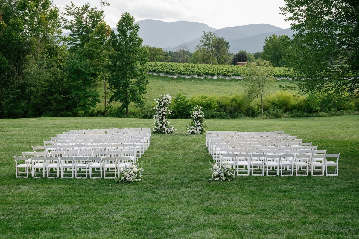 A Classic Wedding for Inhae and John