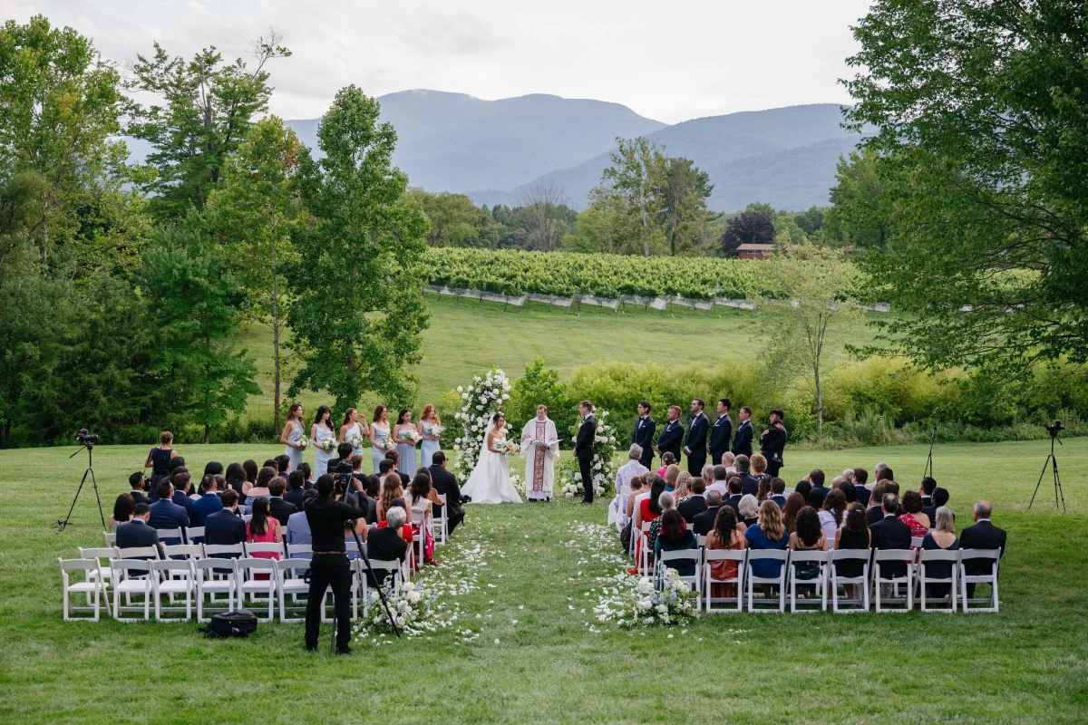 A Classic Wedding for Inhae and John