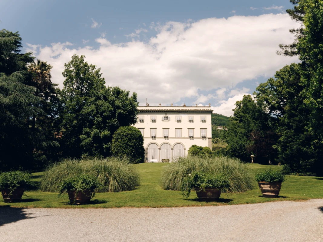 A Countryside Wedding for Isabel & Christopher