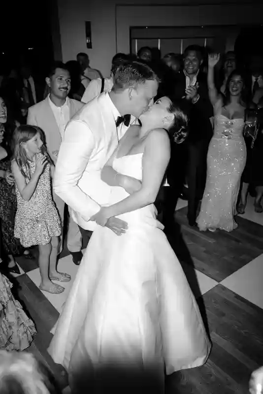 A Beachfront Wedding for Isabel and Joe