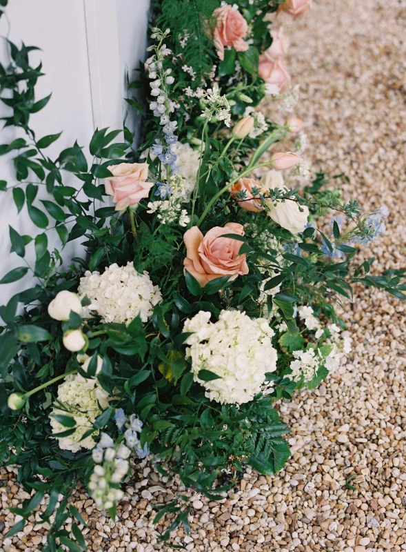 A Vintage Wedding for Isabella and Alexander