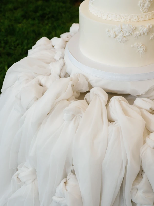 A Vintage Wedding for Isabella and Alexander