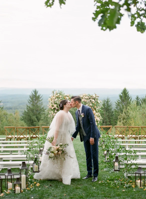 A Vintage Wedding for Jackie and Wolfram