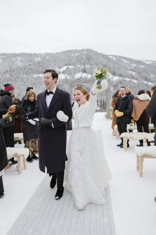 A Winter Wedding for Samantha and Spencer