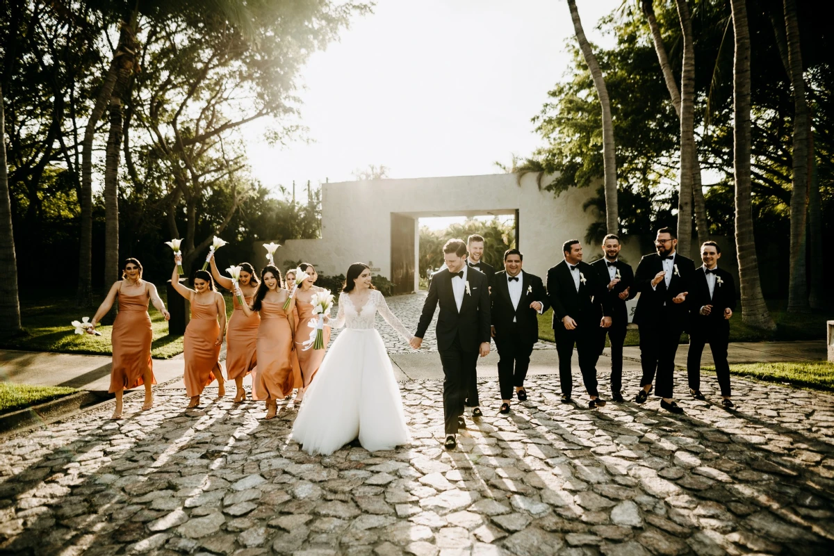 A Beach Wedding for Jazmín and Kevin