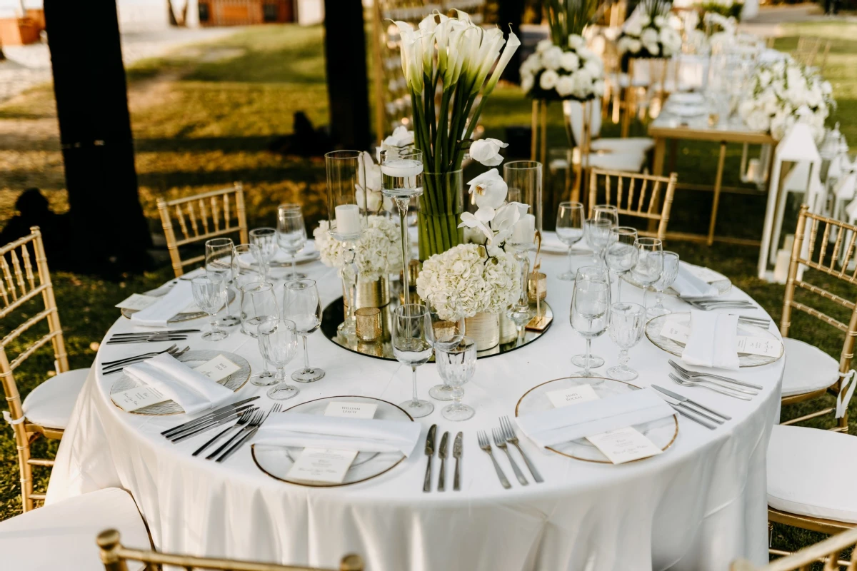 A Beach Wedding for Jazmín and Kevin