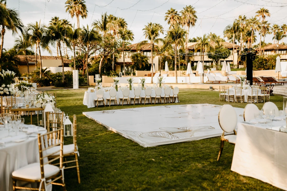 A Beach Wedding for Jazmín and Kevin