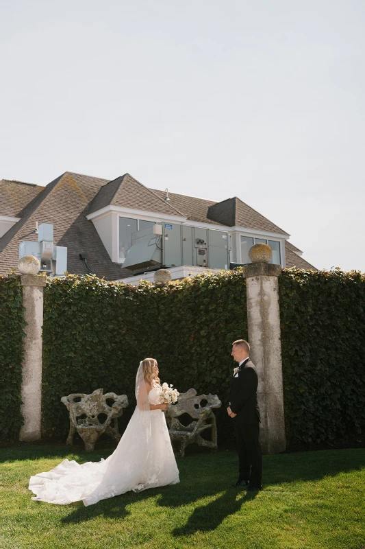 A Beach Wedding for Alexa and Rob