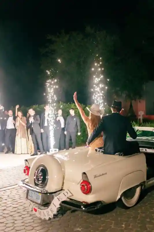 A Classic Wedding for Jenna and Harrison