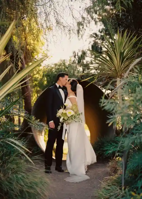 A Garden Wedding for Jennie and John