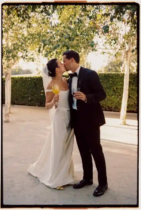 A Garden Wedding for Jennie and John