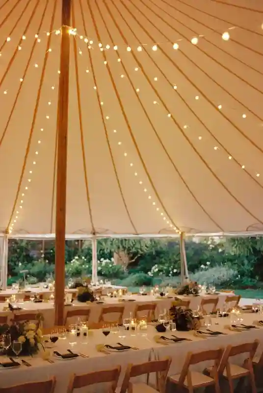 A Garden Wedding for Jennie and John