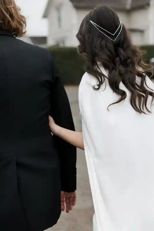 An Edgy Wedding for Jennifer and Brett