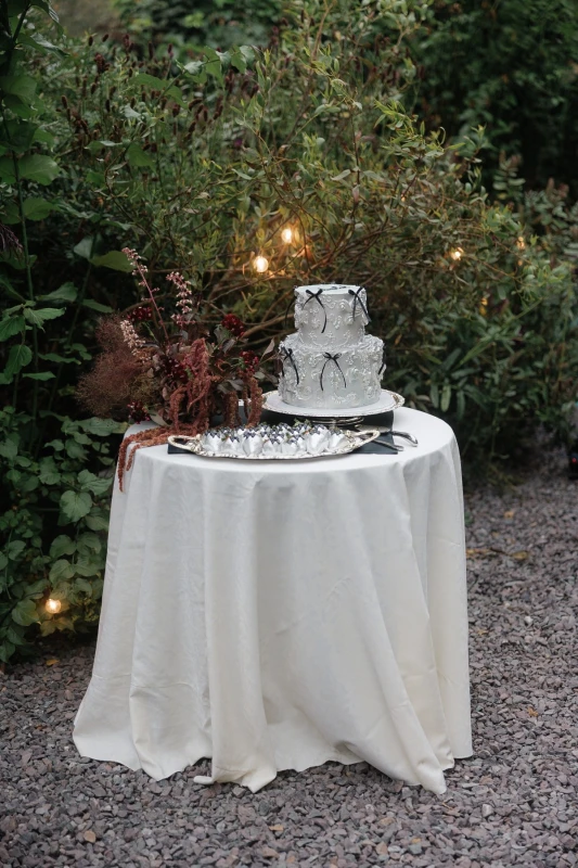 An Edgy Wedding for Jennifer and Brett