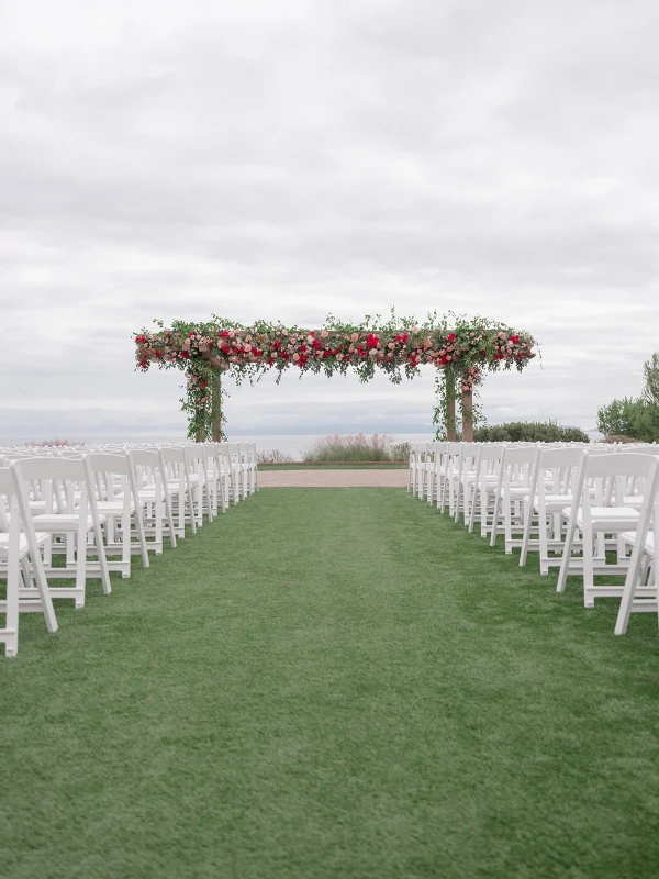 A Beach Wedding for Jennifer and Ryan