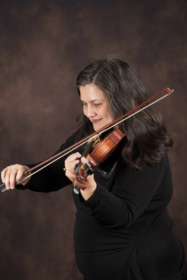 Jennifer Louie Violin & Musicians