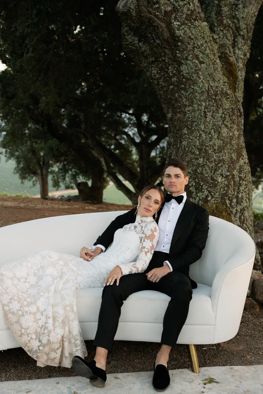 A Vineyard Wedding for Jessica and Christopher