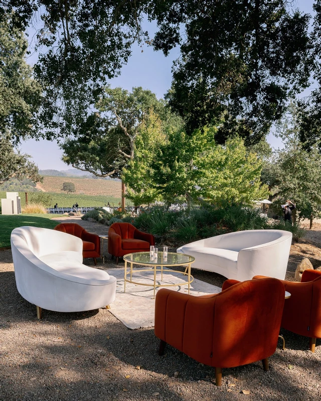 A Vineyard Wedding for Jessica and Christopher