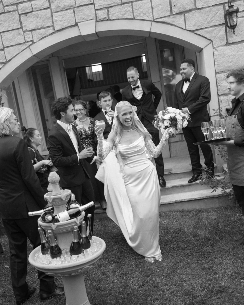 Jo McGowan Weddings