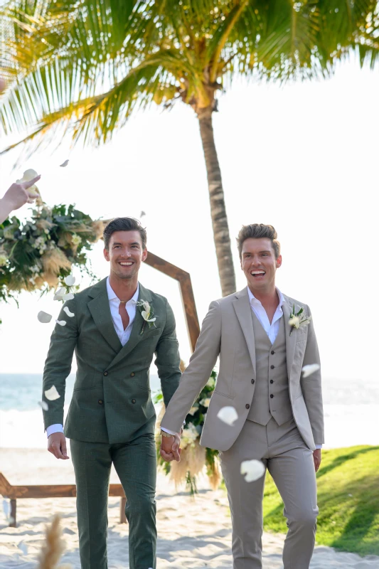 A Beach Wedding for Joshua and Kyle