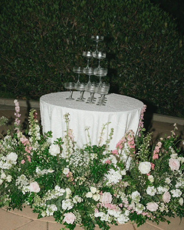 A Garden Wedding for Joyce and Elliot