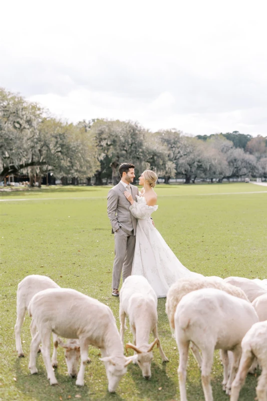 A Classic Wedding for Julia and Brett