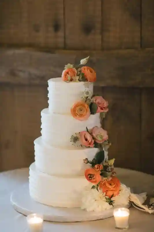 A Rustic Wedding for Julia and Eric
