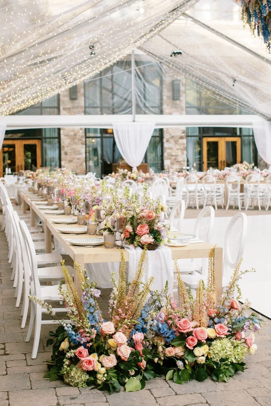 A Colorful Wedding for Juliana and Daniel