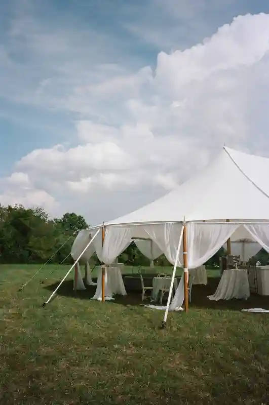 An Edgy Wedding for Katie and Thomas