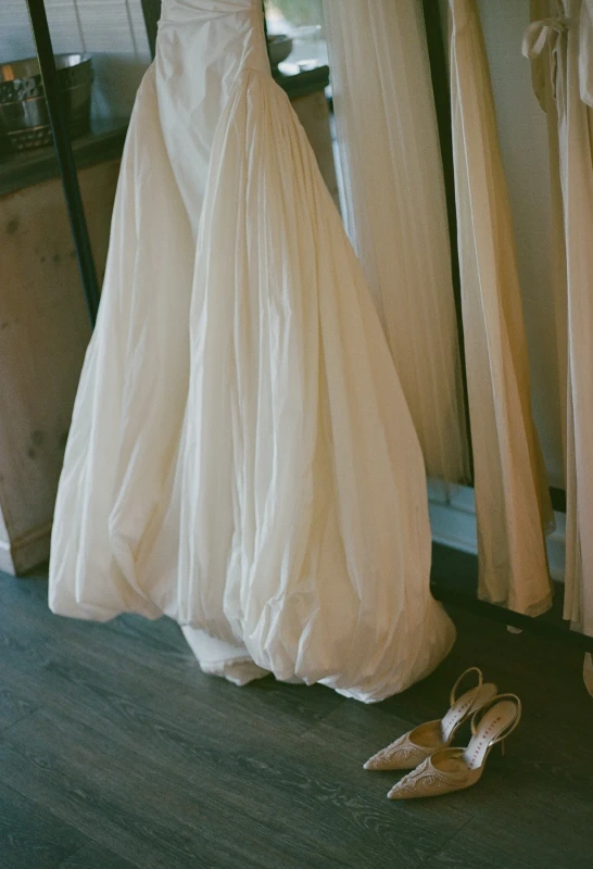 A Tented Wedding for Katherine and Liam