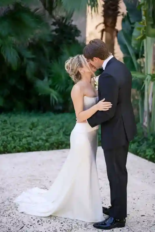 A Beach Wedding for Katie and Neal