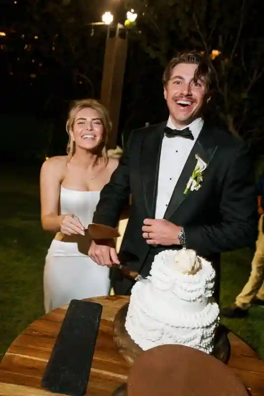 A Beach Wedding for Katie and Neal