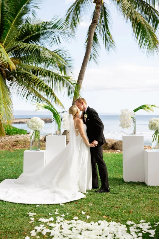 A Beach Wedding for Kelsey and John