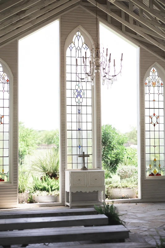 A Charming Wedding for Kendall and Ford