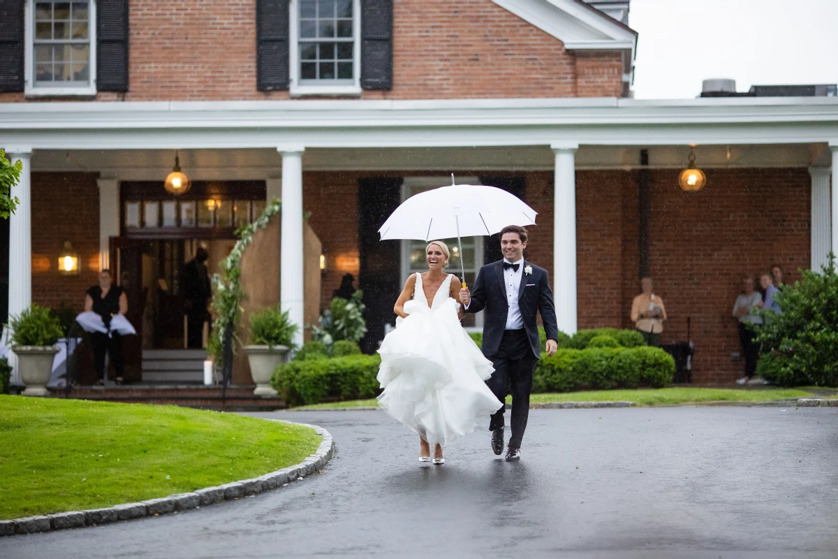 An Outdoor Wedding for Kerry and Will