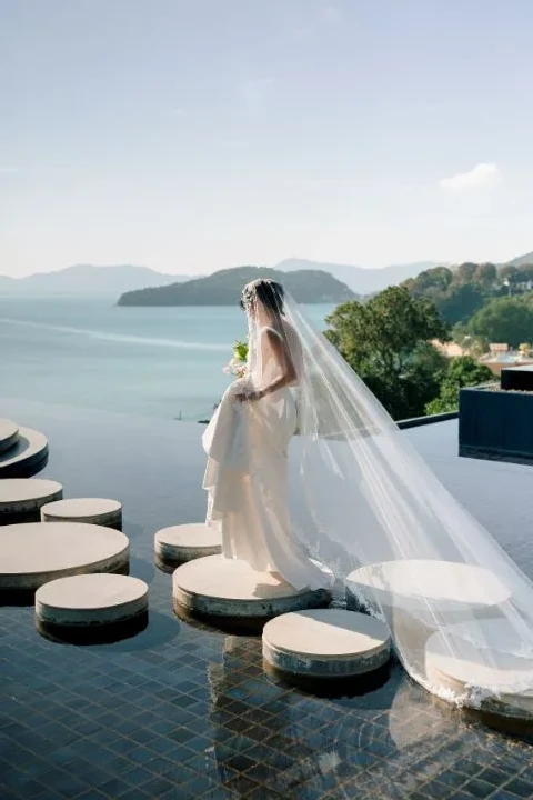 A Clifftop Wedding for Vanessa and Kevin