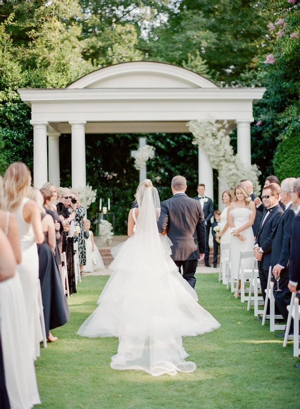 An Outdoor Wedding for Kirsten and Tyler