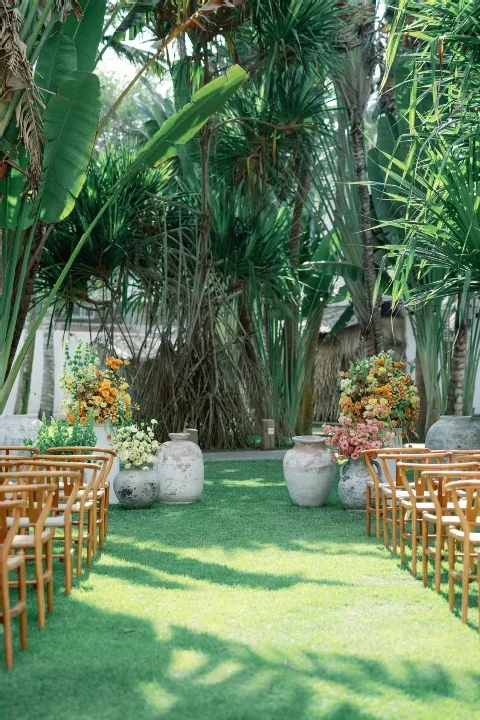 A Vibrant Wedding for Krista and Christopher