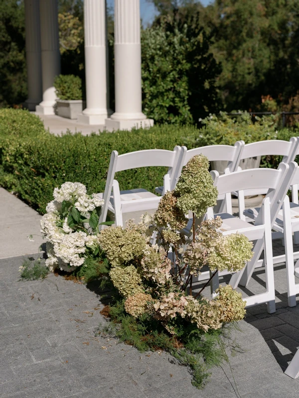 A Garden Wedding for Kyra and Vinny